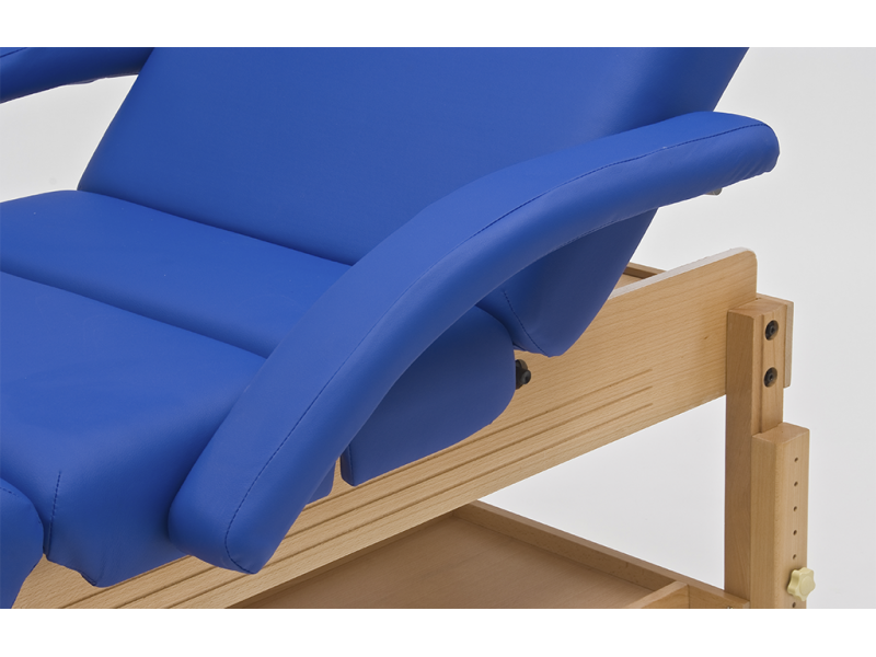 Стационарный массажный стол деревянный Med-Mos FIX-0A (МСТ)